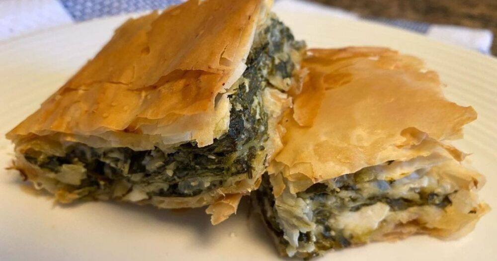 Много начинки и хрустящее тесто. Рецепт греческого пирога с зеленью и тестом фило