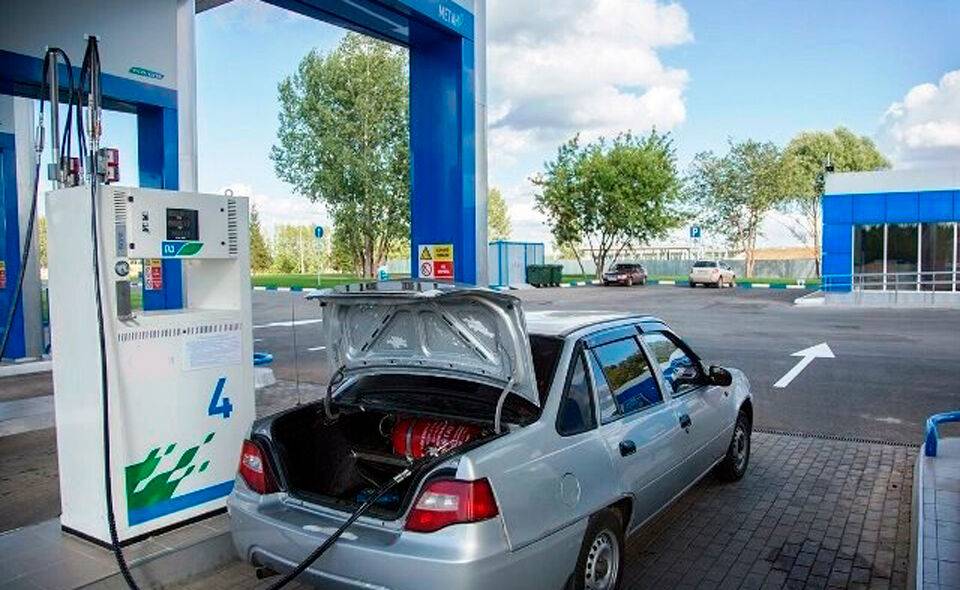 Сотрудники четырех газовых заправок в Ташкенте были пойманы на воровстве газа