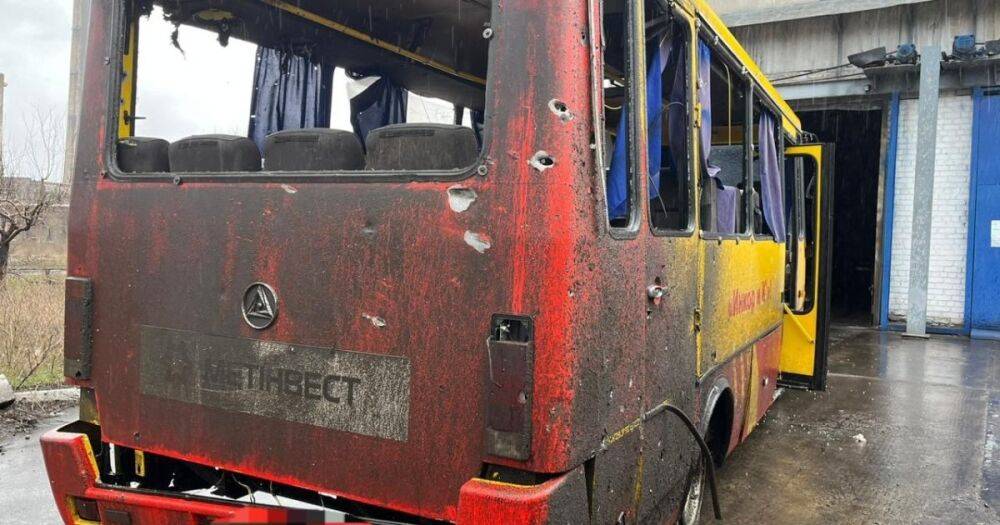 В Авдеевке оккупанты обстреляли автобус с людьми, есть жертвы, — ОВА (фото)