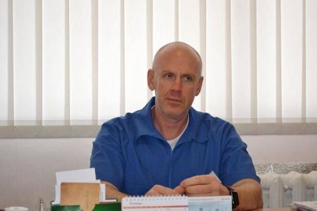 Врач Николаева катается по городу на гуманитарной "скорой": возит друзей и депутата