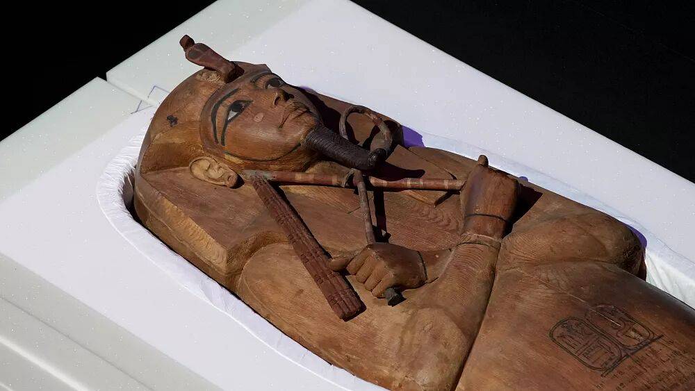 В Париже выставляют саркофаг Рамзеса II