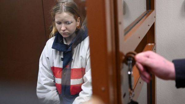 Дарья Трепова арестована на два месяца по делу о гибели Владлена Татарского