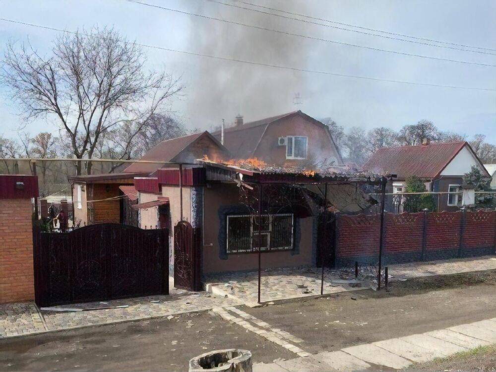 Танковый обстрел поселка в Донецкой области, известно об одном погибшем – Офис президента Украины