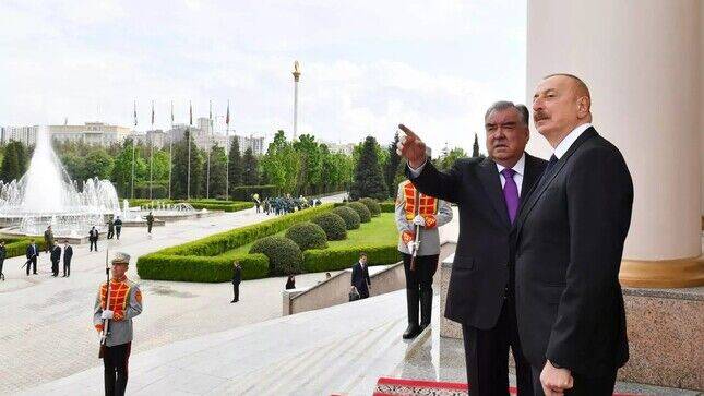 Ильхам Алиев восхитился красотой Душанбе