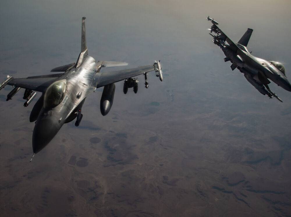 "Самая сложная, самая дорогая система". Для чего Украине нужны F-16 и есть ли альтернатива американским истребителям
