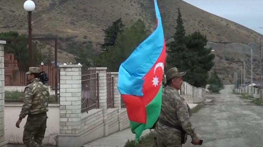 Азербайджан заявил об обстреле своих позиций со стороны Армении