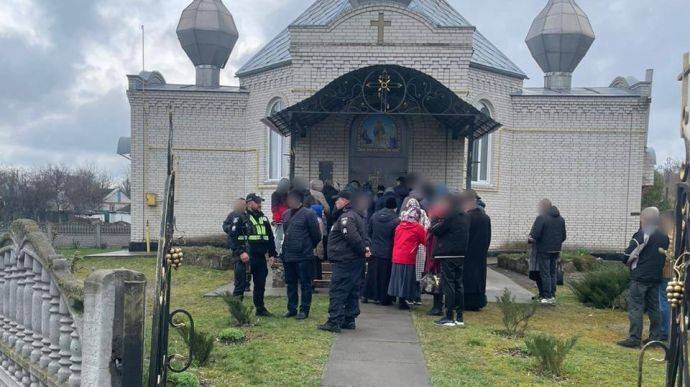 На Киевщине во время конфликта между УПЦ МП и ПЦУ умер мужчина