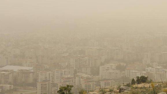 Код "желтый": турецкие метеорологи предупреждают о надвигающихся пылевых бурях в 15 провинциях