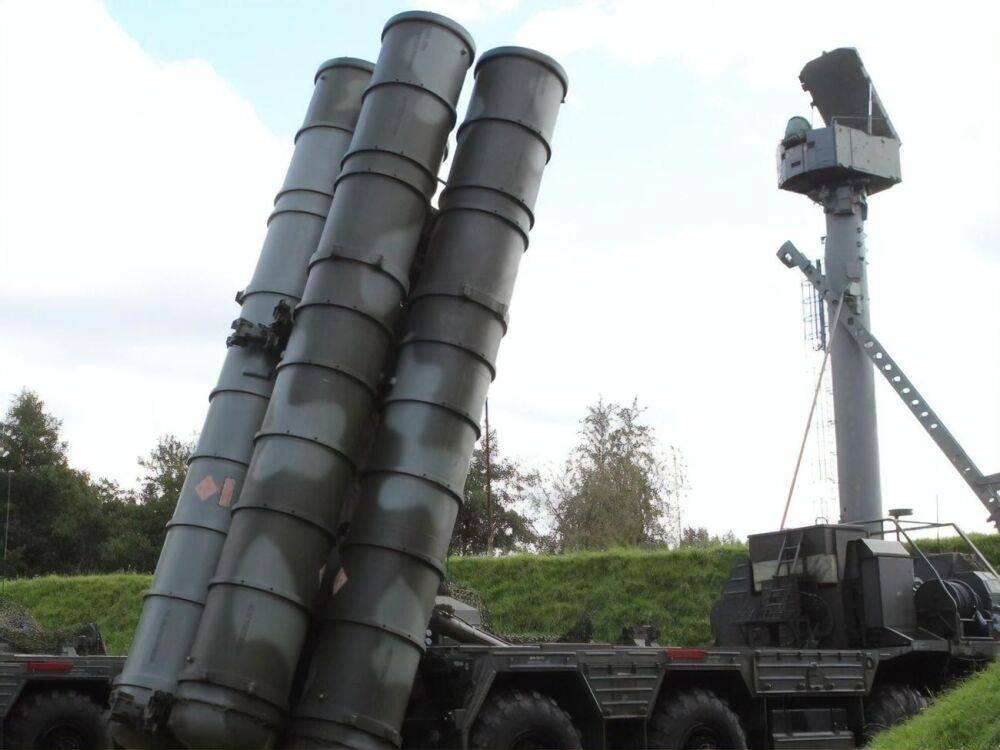 В Крыму ракетным ударом уничтожена российская система ПВО С-300, ранены трое оккупантов – СМИ