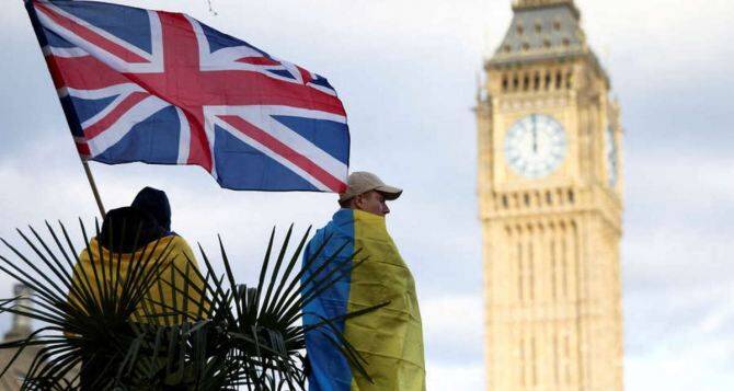 Что нужно сделать гражданам Украины перед возвращением из Британии домой