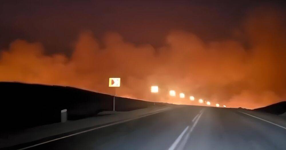 Огненная стена: в России масштабный пожар уничтожил 10 домов (видео)