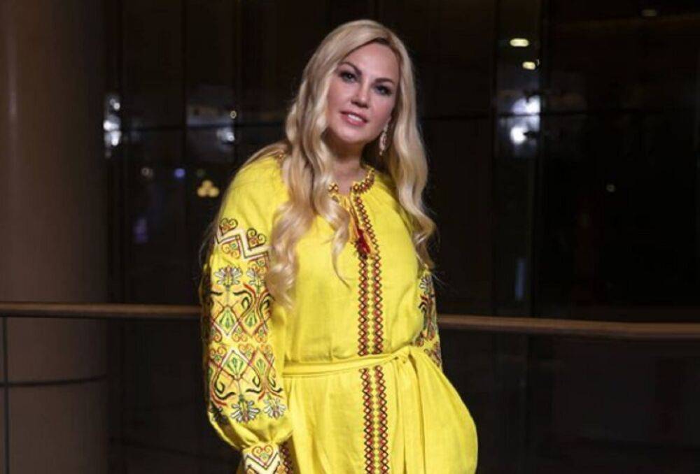 "Пожелайте нам удачи": самая богатая певица Украины Камалия неожиданно появилась в компании Залужного