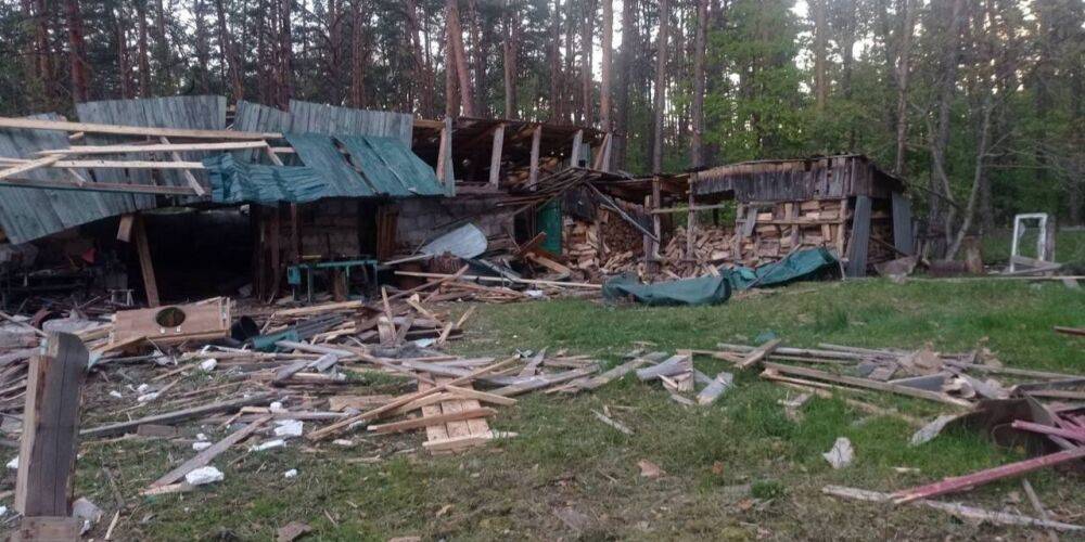 Россияне за сутки обстреляли шесть общин Сумщины: есть погибший и разрушение
