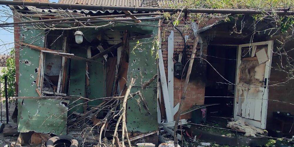 Россияне ударили по Никопольщине: есть ранения среди населения и значительные разрушения