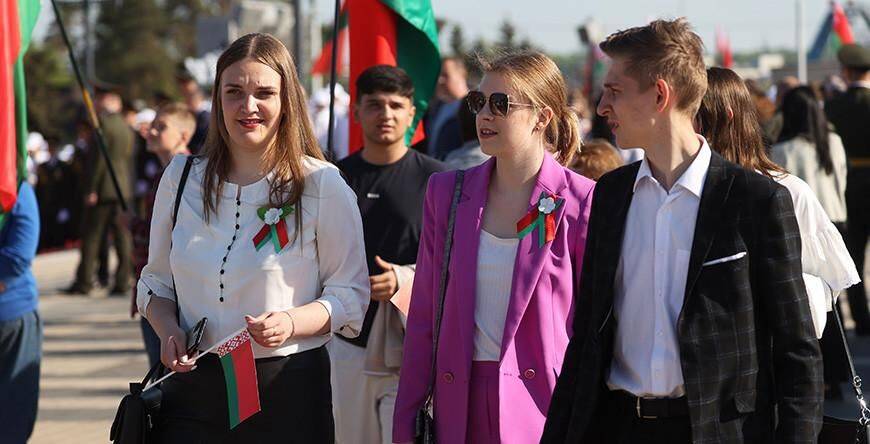 В Беларуси празднуют День Государственного флага, Государственного герба и Государственного гимна Республики Беларусь