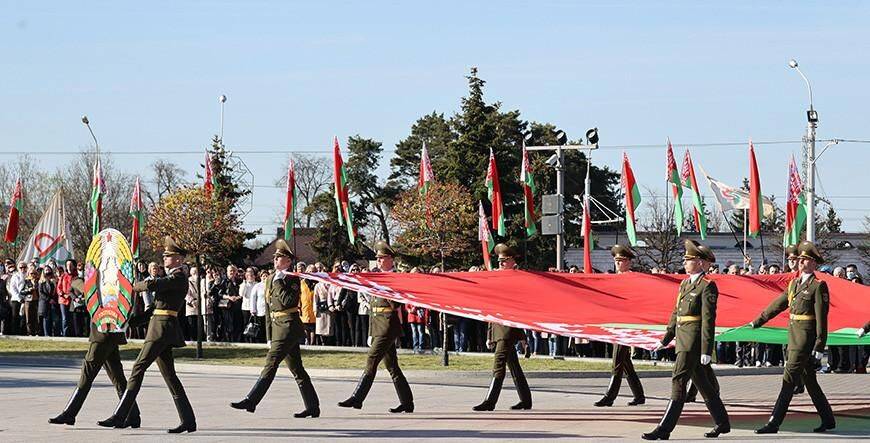 Соцопрос: герб, флаг и гимн - устоявшиеся атрибуты белорусской государственности