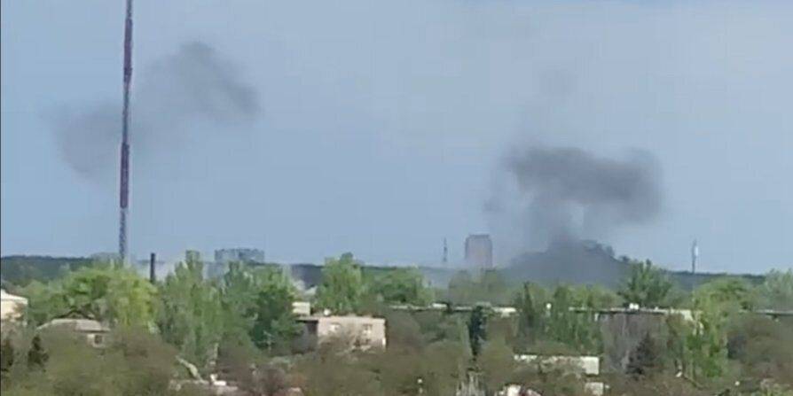 В Донецке слышали серию взрывов, росСМИ заявили о «работе ПВО» — видео