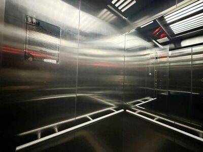 По программе капремонта в Прикамье заменен каждый третий лифт
