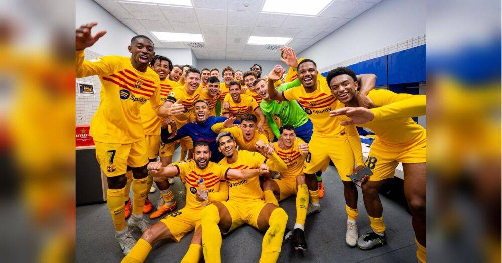 Фанатский беспредел и достижение Хави: «Барселона» досрочно стала чемпионом Испании (видео)
