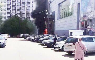 В Москве раздался взрыв: над городом поднялся столб черного дыма