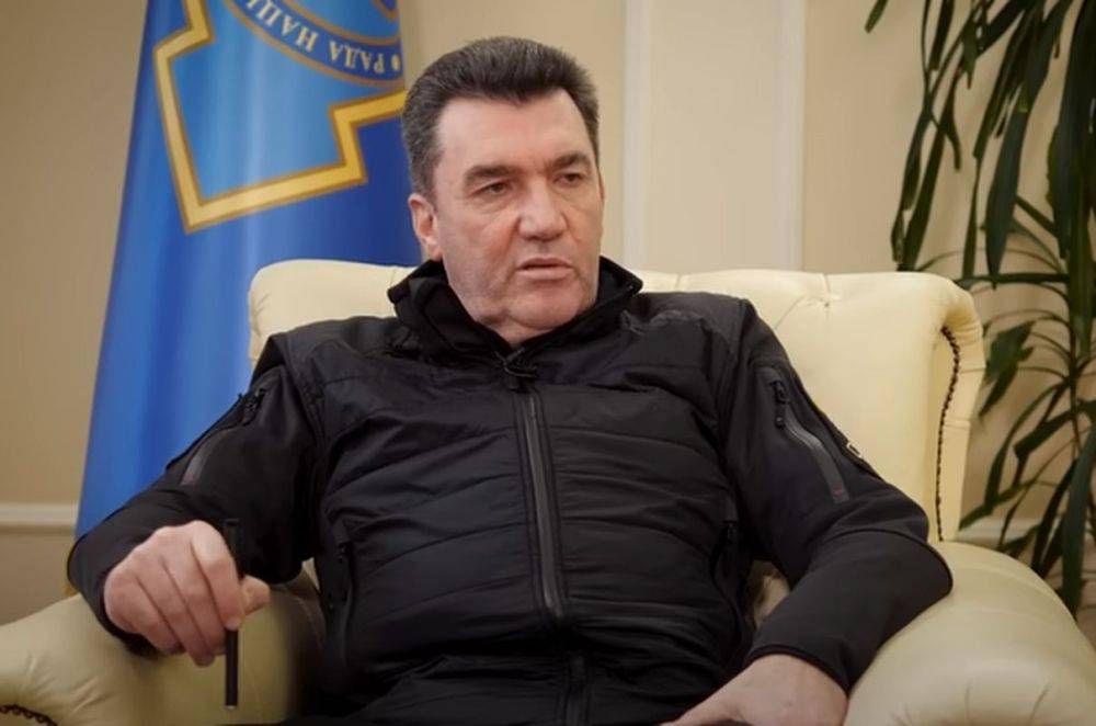 Пора готовиться к тюрьме: Данилов рассказал о судьбе "блогеров", выложивших в Сеть видео работы нашей ПВО