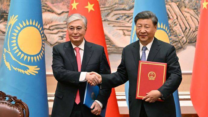 Казахстан и Китай подписали соглашение о безвизе