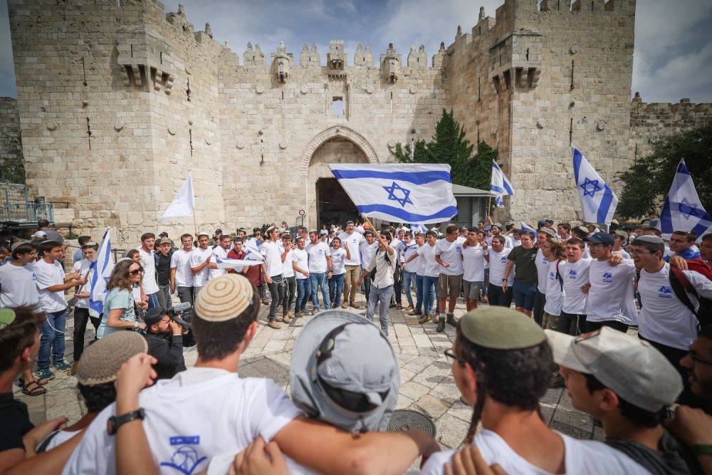 День Иерусалима: начались «парады флагов» в Иерусалиме, Рамле и Лоде