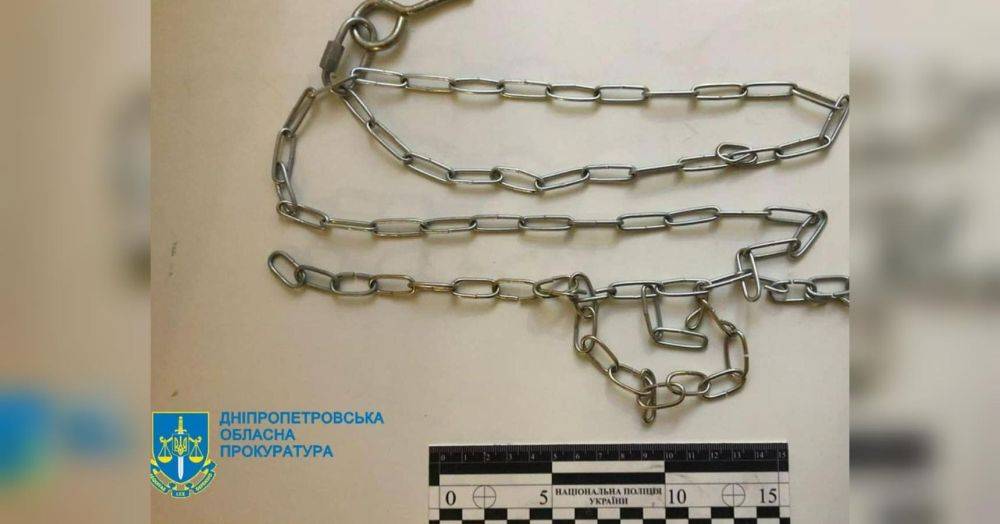 Жесткого избивал и держал на цепи: на Днепропетровщине отчим пытал 5-летнего пасынка