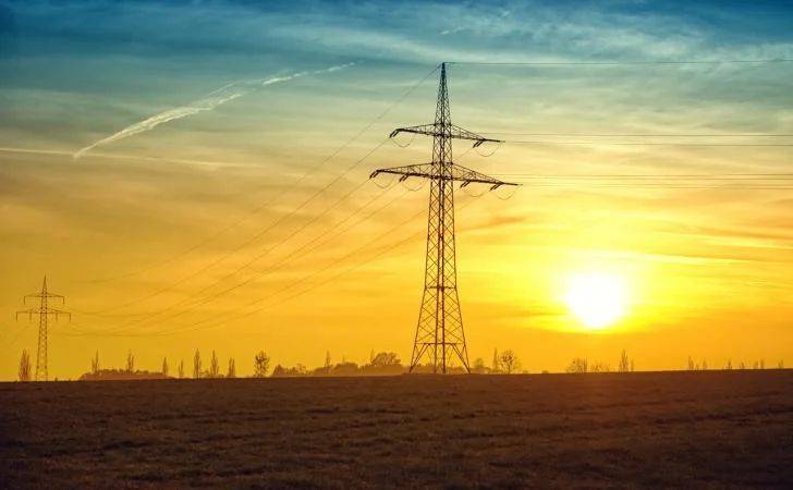 Украина возобновляет импорт электроэнергии