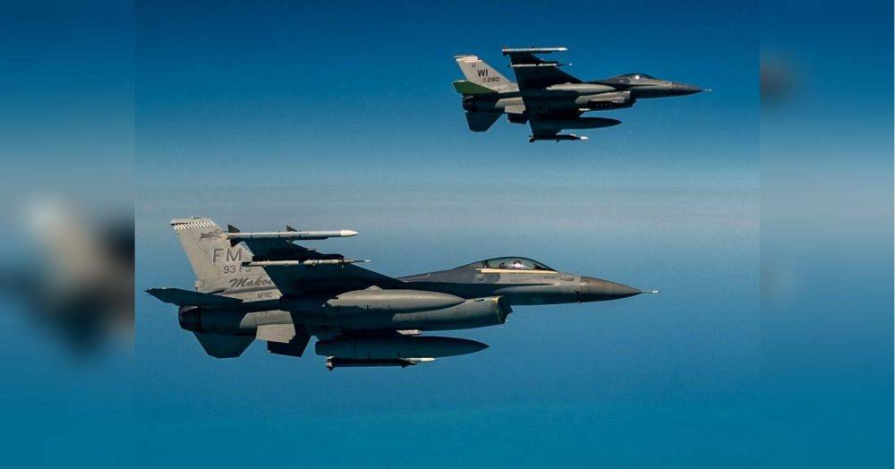 «До четырех месяцев будет достаточно»: украинские летчики поразили Пентагон сроком овладения F-16