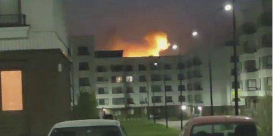 В районе аэропорта Мариуполе прогремела серия мощных взрывов — мэрия