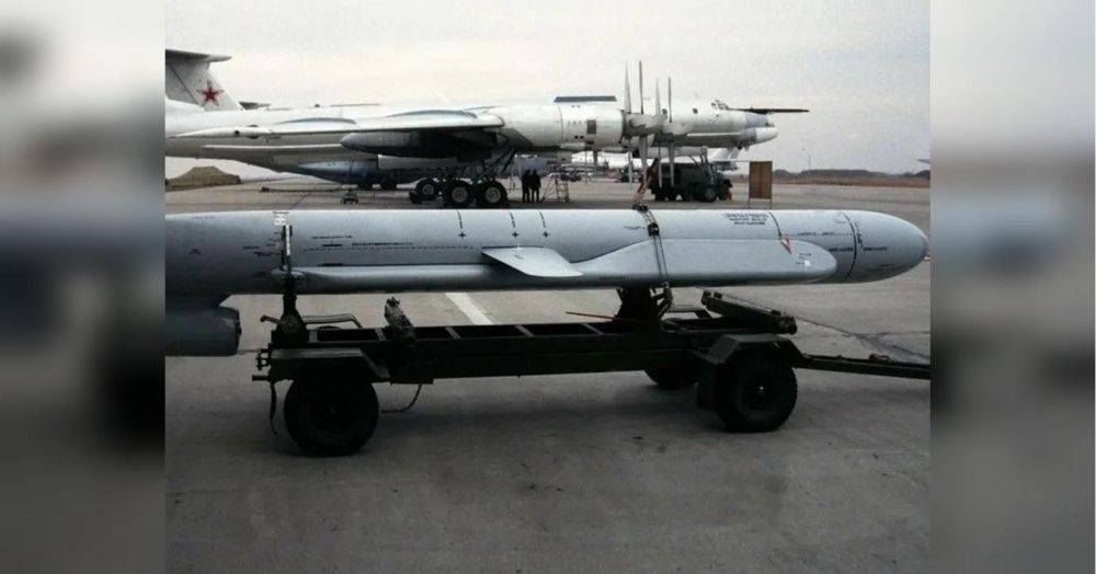 У россии нет неограниченных ресурсов: у Зеленского объяснили, откуда страна-агрессор берет необходимое для строительства ракет