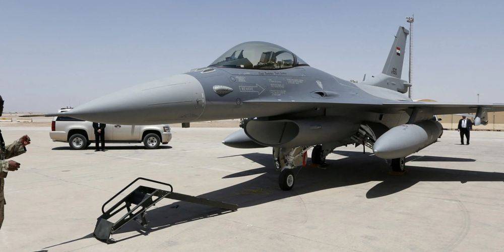 Белый дом назвал условие для получения Украиной истребителей F-16