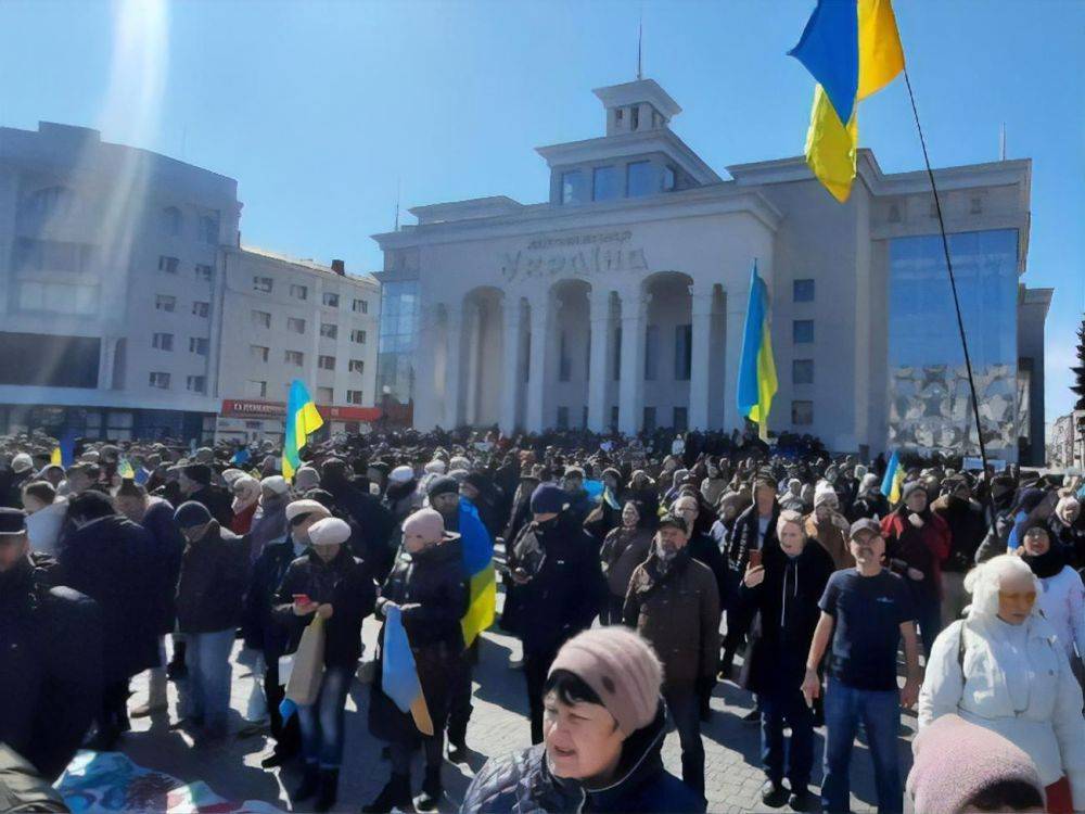 Дневник оккупации херсонца Клочко: Массовые протесты в городе подавлены. Но сопротивление продолжается и набирает обороты