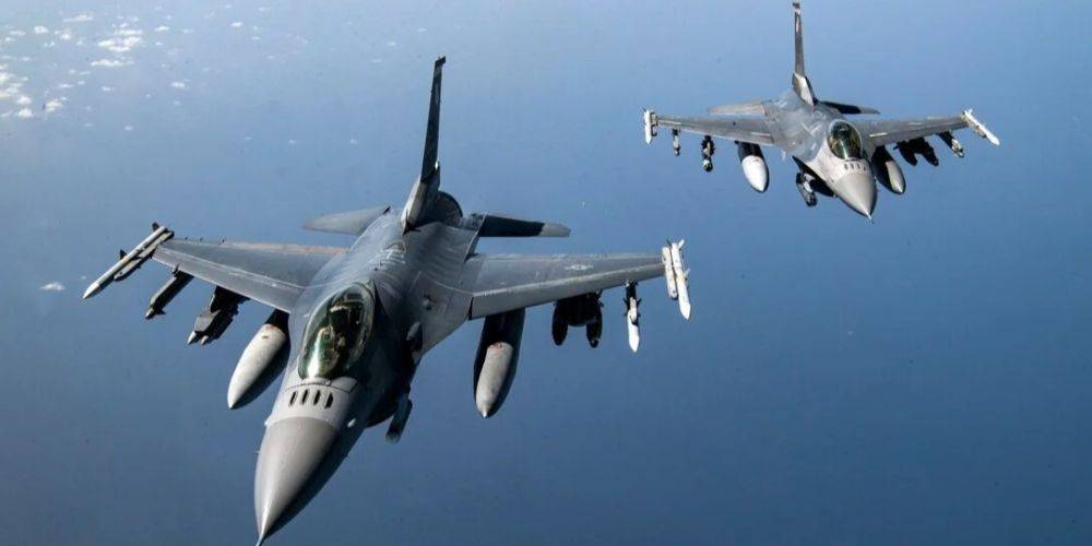 Байден еще не решил, будут ли США сами передавать F-16 Украине — Белый дом