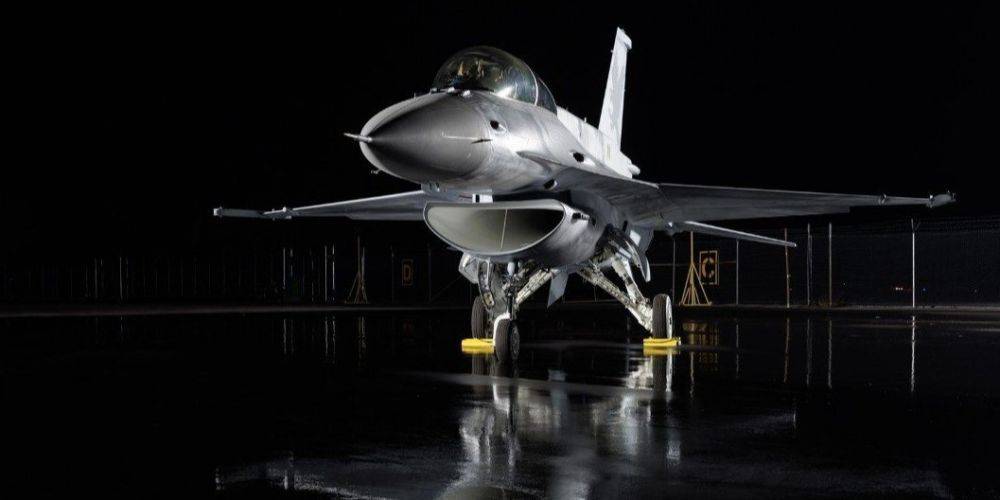 «Консервированное мясо» будет лететь. Пилоты-камикадзе РФ против украинцев на F-16: кто будет господствовать в небе — авиаэксперт