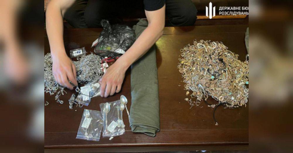 Бывшие правоохранители похитили из почтового отделения в Киеве драгоценности на 70 миллионов гривен (фото, видео)