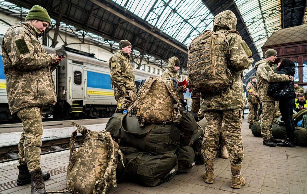 Зарплаты военных в Украине - почему особенность выплат добровольцам