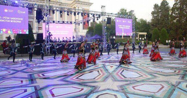В Душанбе с особой торжественностью отметили День молодёжи Таджикистана