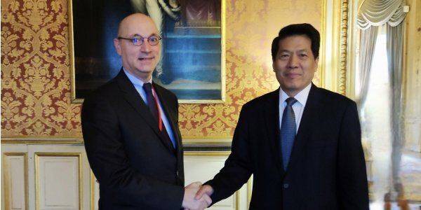 Спецпосланник Китая приехал во Францию: говорит о «консенсусе» по вопросу Украины