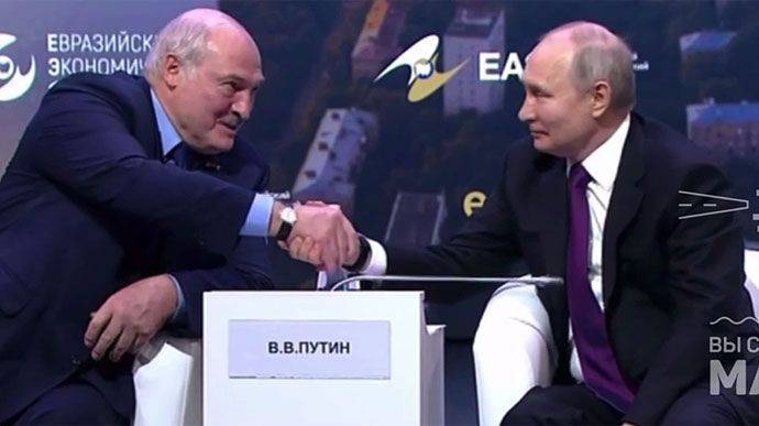 Уже и ядерное оружие на двоих &#8722; Токаев заявил, что Путин и Лукашенко создали проблему
