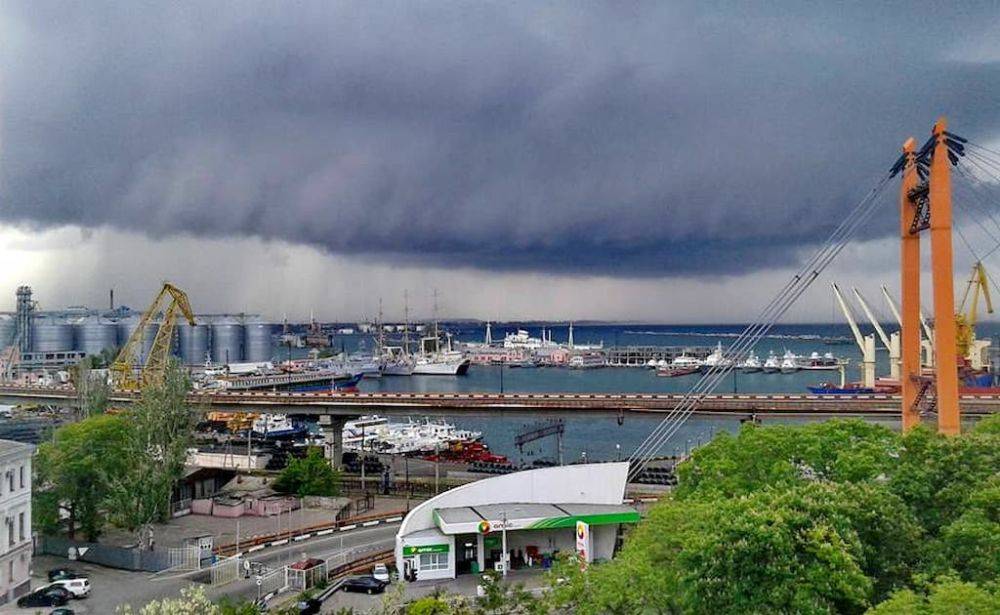 25 мая в Одессе возможны дождь, гроза и ветер: объявлено штормовое предупреждение