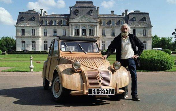 В мире появилось полностью деревянное авто