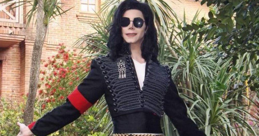 "Впитал его сущность": мужчина потратил 11 лет, чтобы стать копией Майкла Джексона (фото)