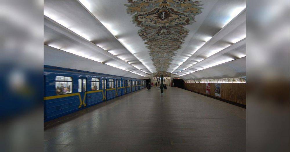 В работе метро Киева произошел сбой: как можно оплачивать проезд в подобных случаях
