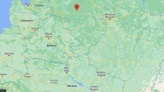 Беспилотники атаковали нефтеперерабатывающую станцию в Тверской области