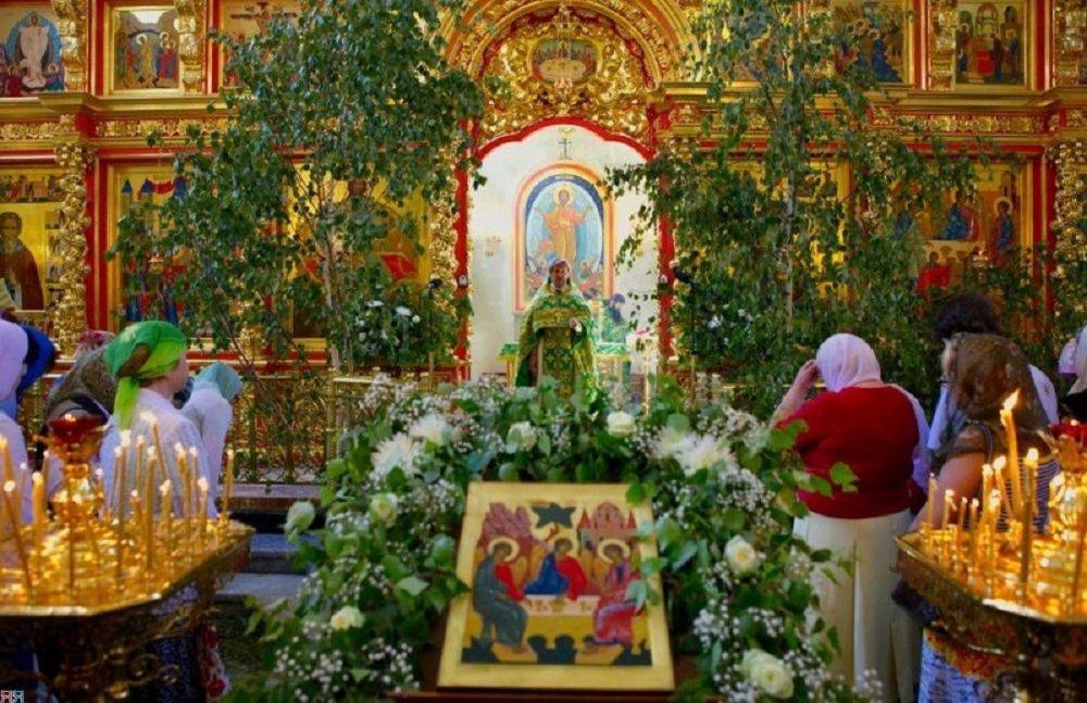 Церковный календарь на июнь: когда украинцы будут праздновать Троицу, начало Петрова поста и не только