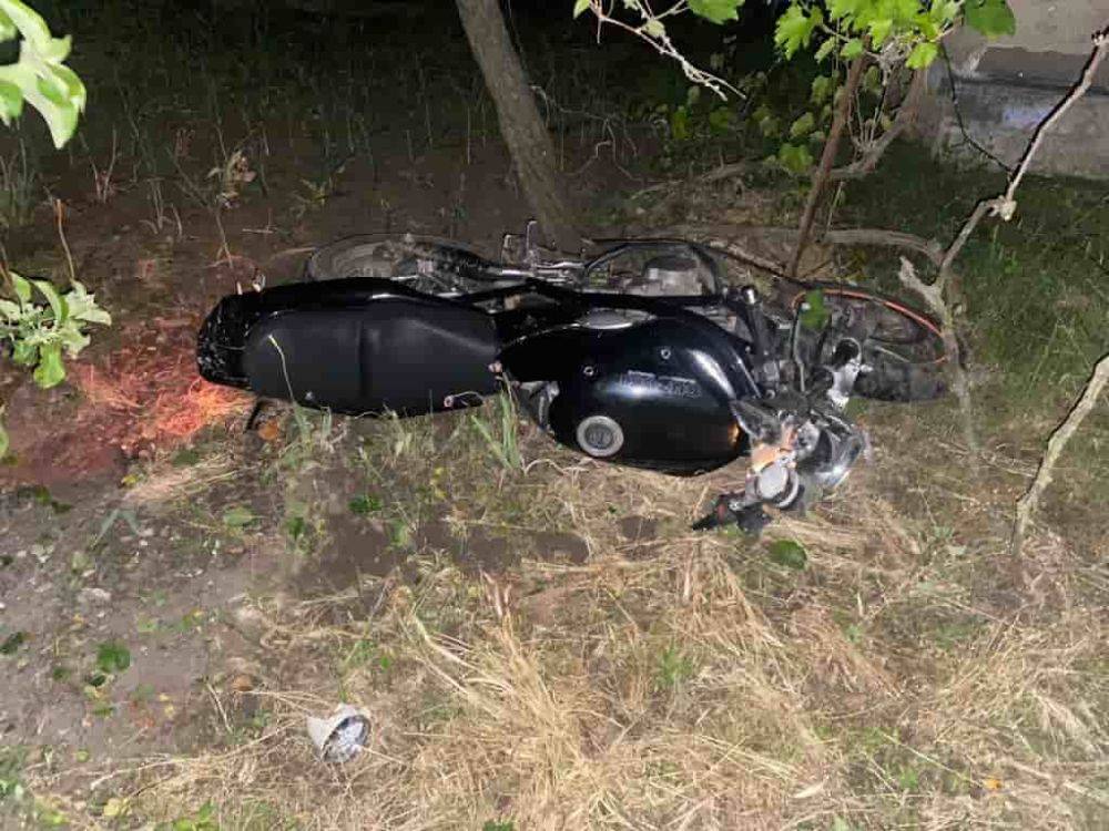 Одесская область: пьяные «покатушки» на мотоцикле привели к гибели подростка