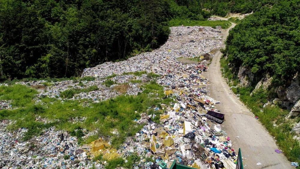 Во Франции обсуждают проект договора по борьбе с загрязнением пластиком