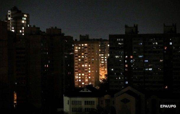В Киеве гремят взрывы: КГГА сообщила подробности